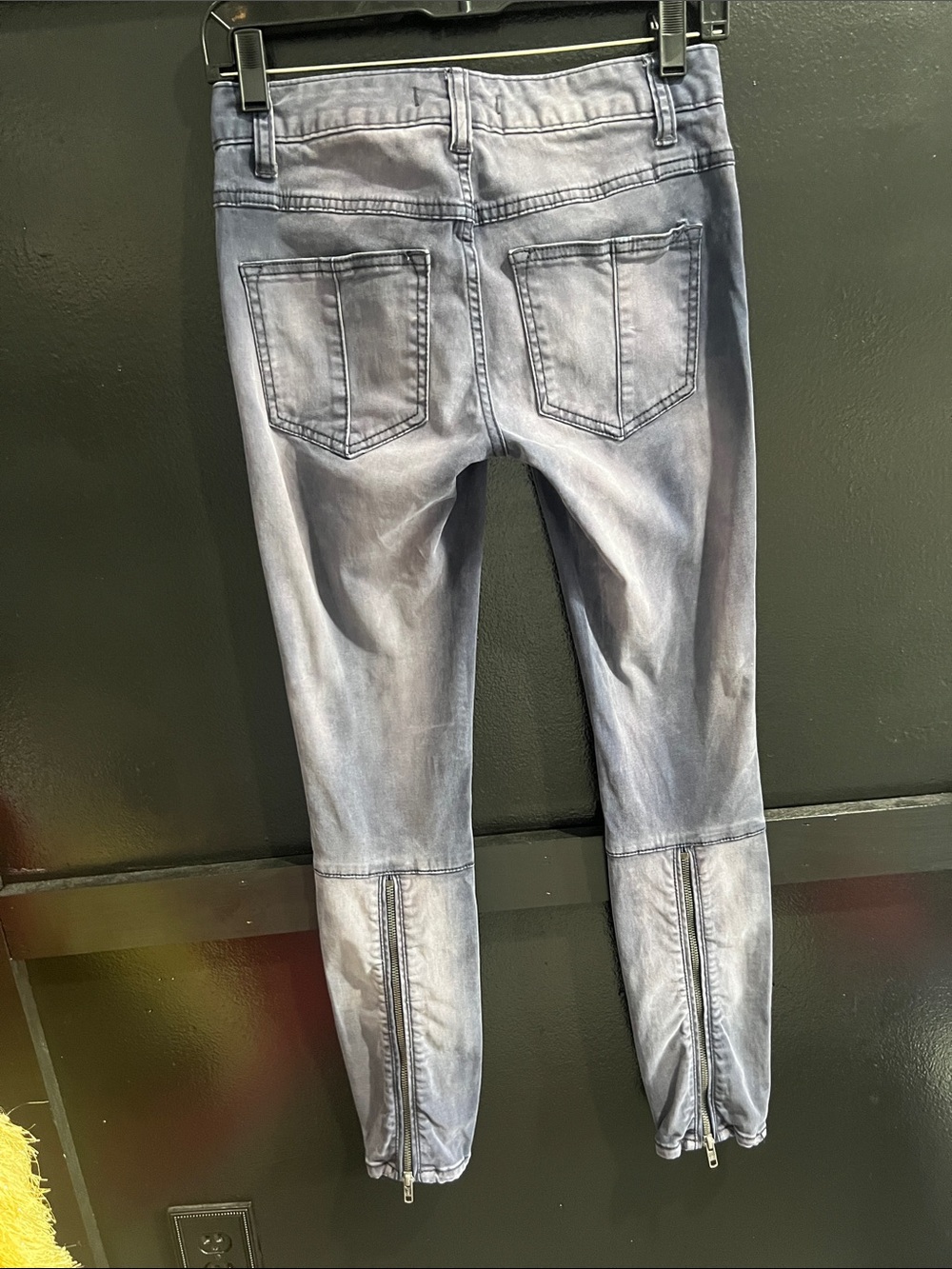 Free People | Dusty Violet Washed Jeans | Size XS - Picture 10 of 14